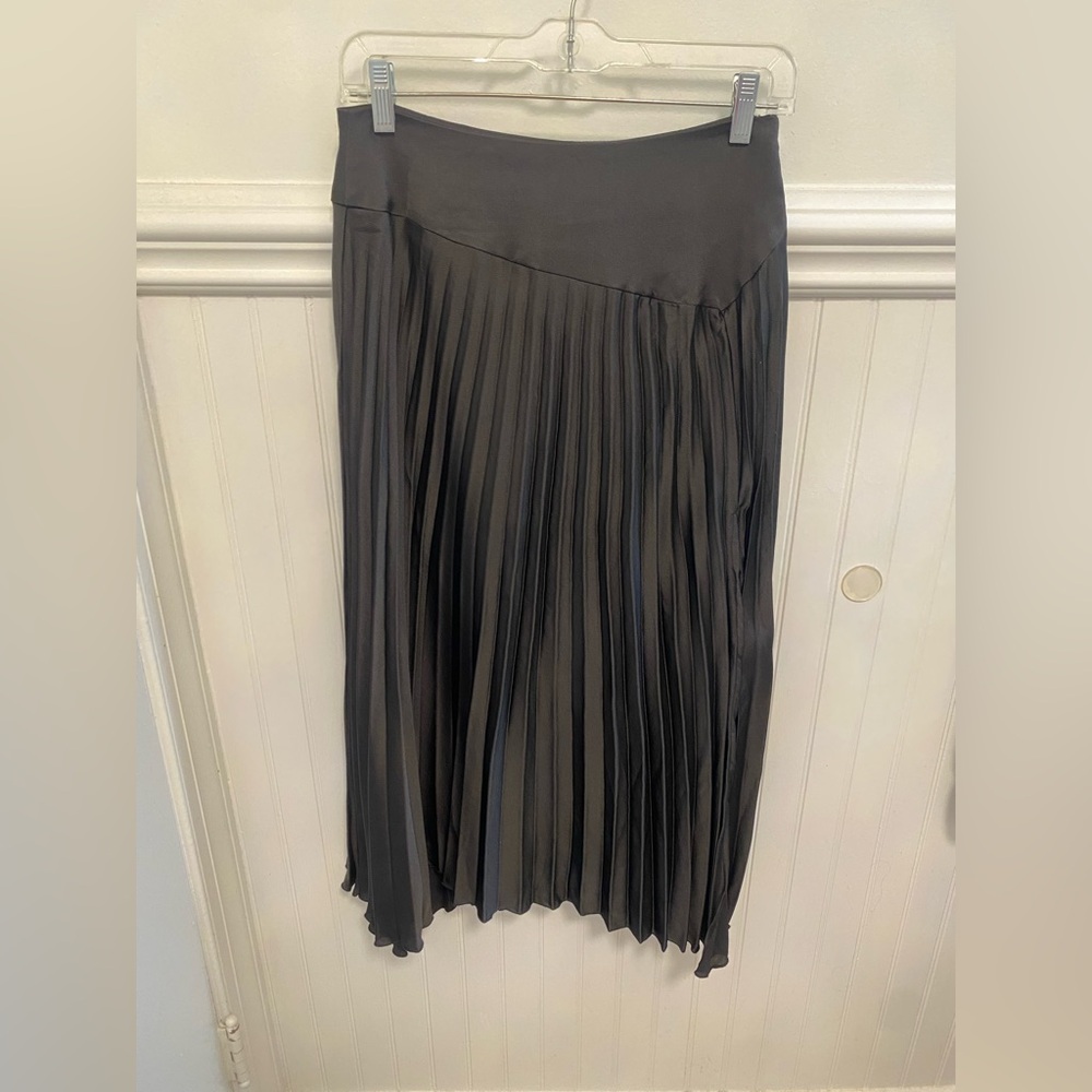 Lush Asymmetrical Black Pleated Skirt